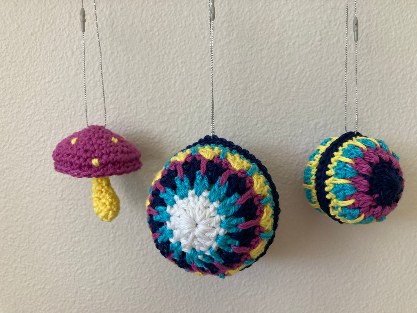 Ornament Set #1: Trippy Turquoise Colors